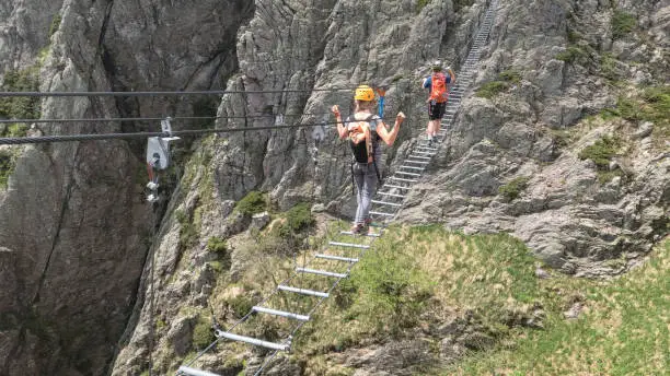 Puente colgante en Vía Ferrata